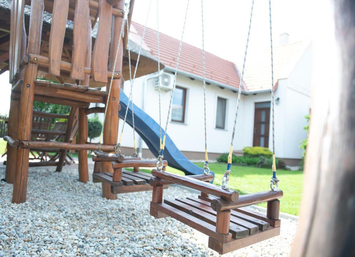 Levendula Apartman Hegykő Exterior foto